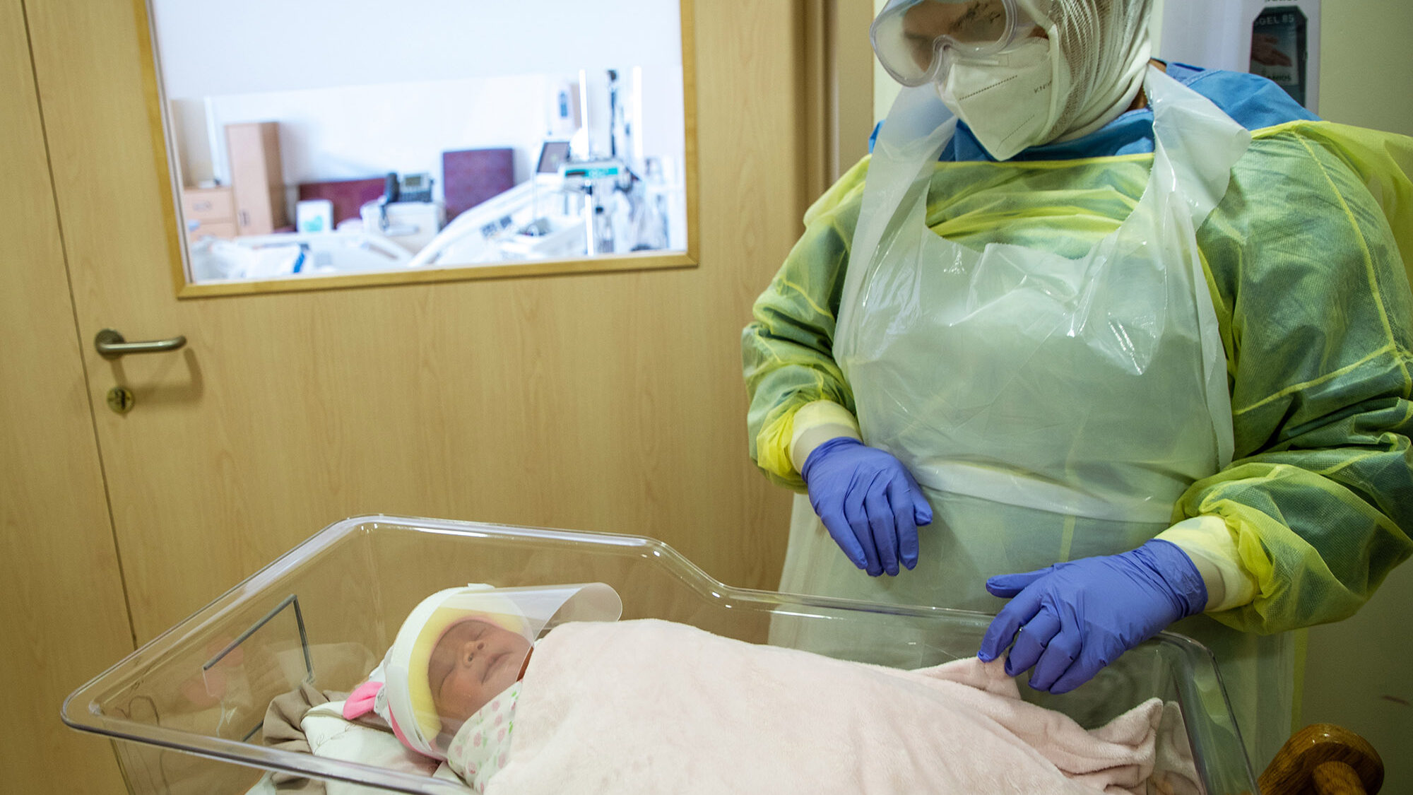 Web Infant Face Shields Hmc 4