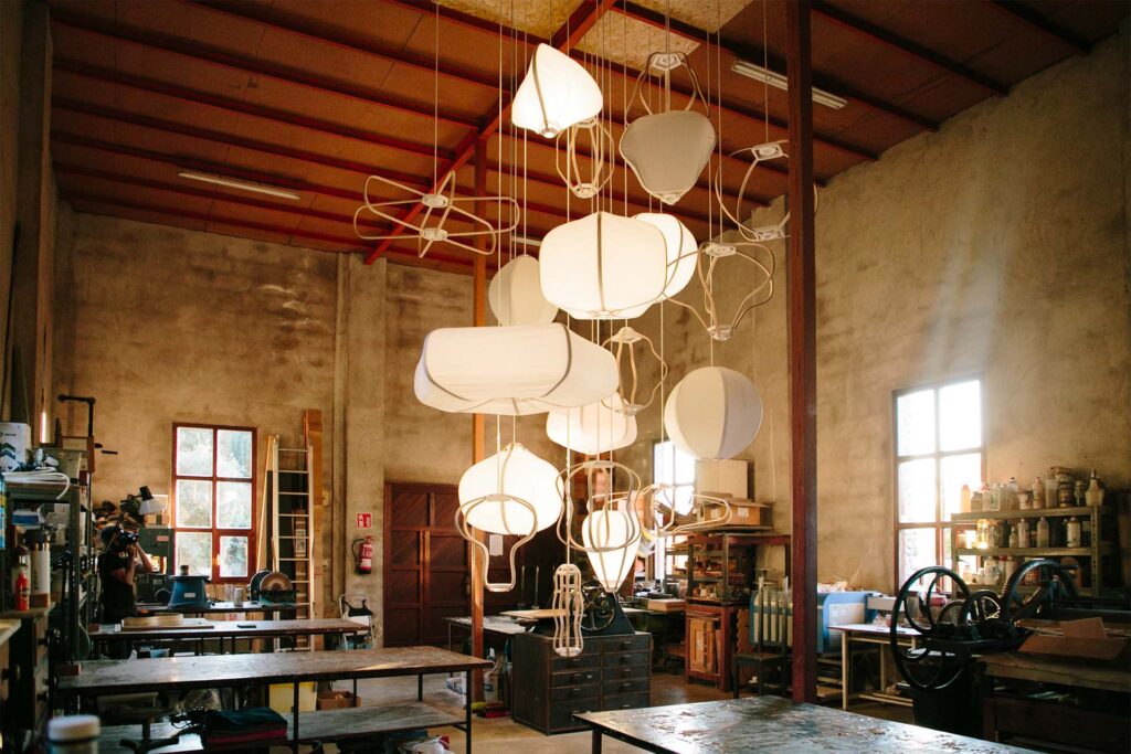 12 Workshop Exhibition Atelier La Juntana Lr 398