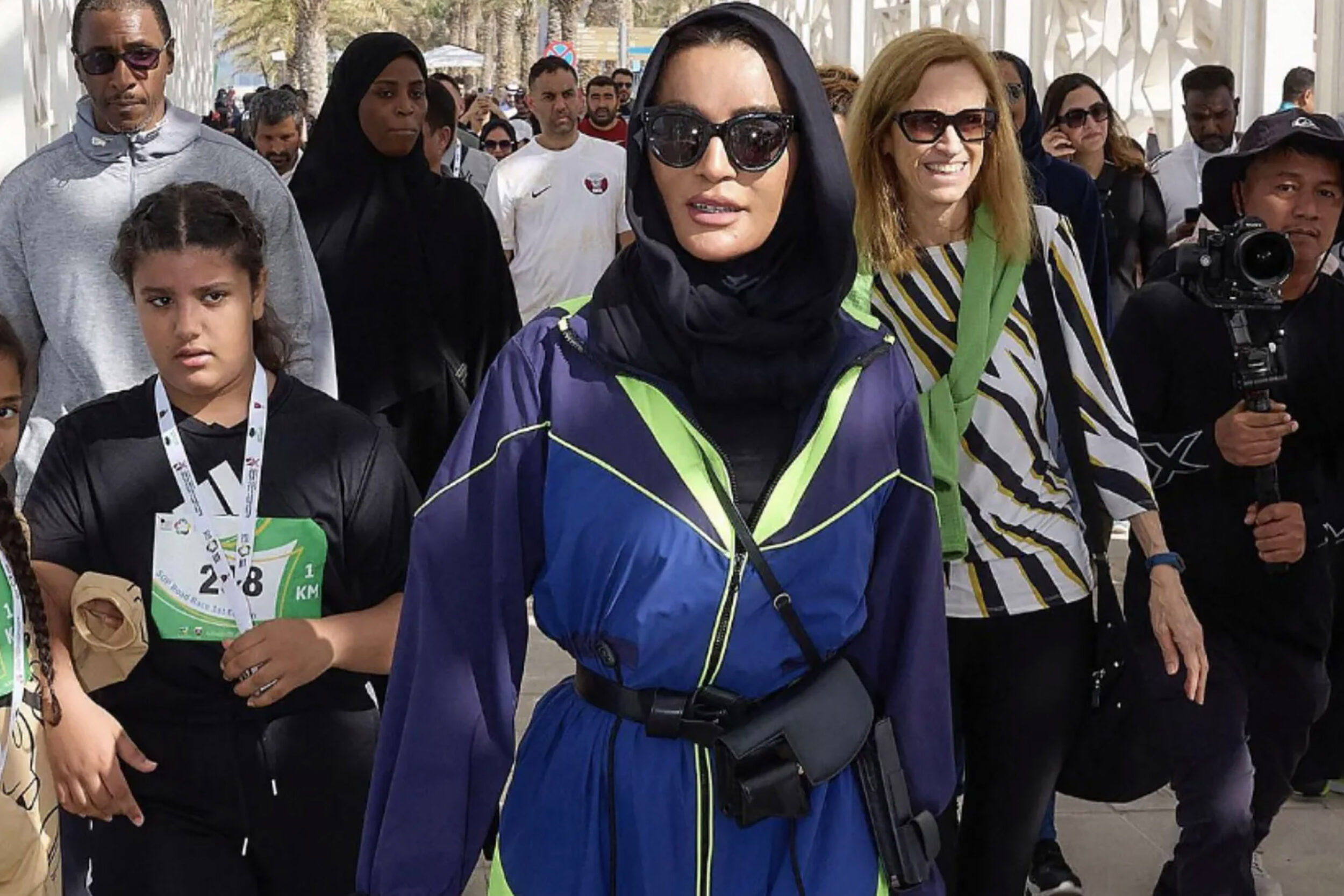 Hh Nanoabaya 2559 1706